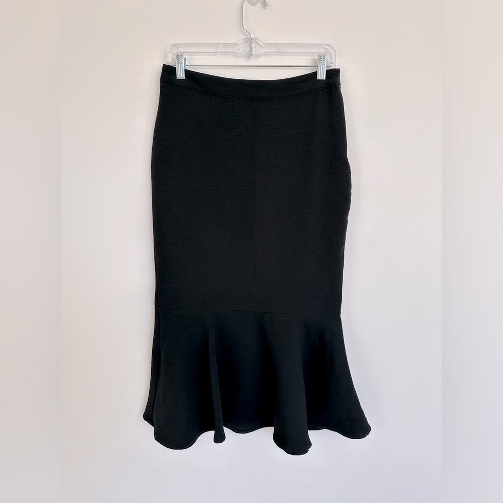 Who What Wear Ruffle Mermaid Skirt Black | Size 2